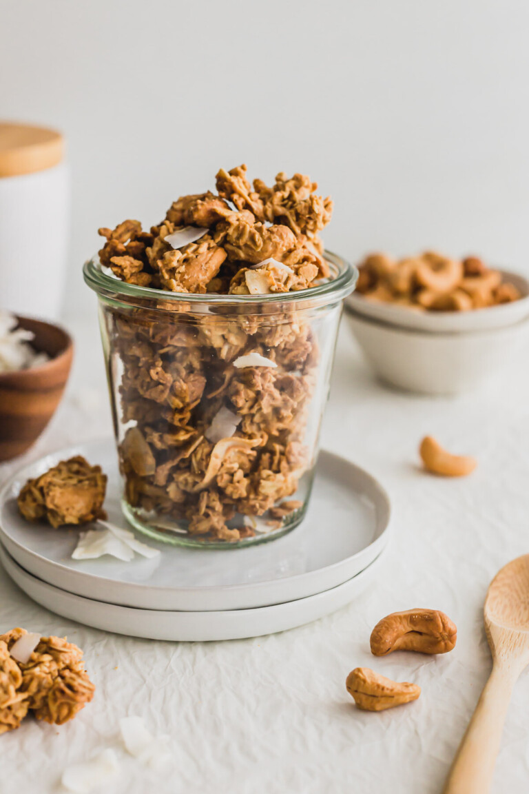 Coconut & Cashew Butter Granola (Nature's Path Copycat Recipe) Sift