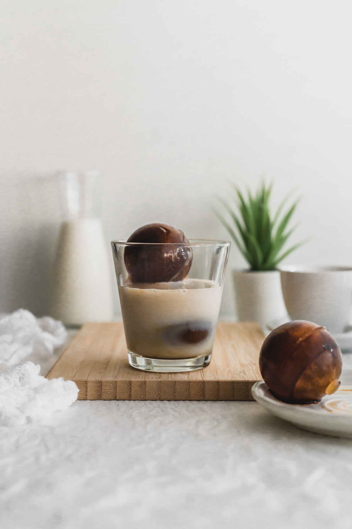 Iced coffee spheres sift simmer