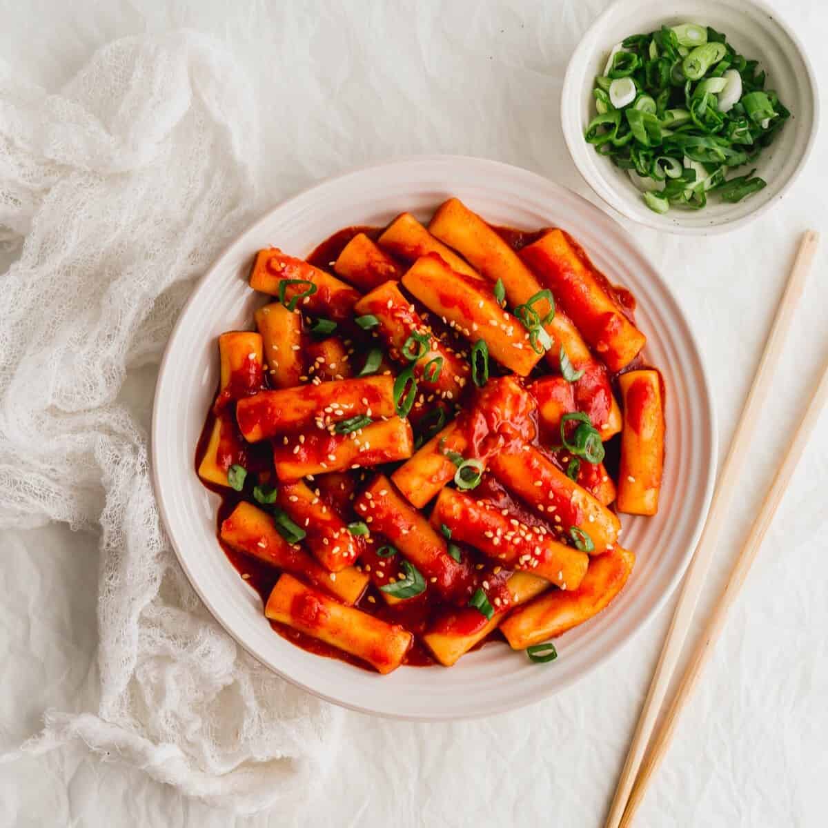 Tteokbokki (Korean Rice Cakes in Gochujang Sauce) | Sift & Simmer